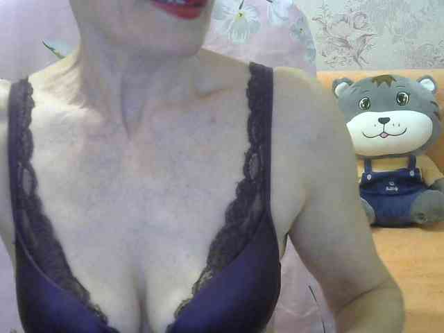 Red-Rose-777 webcam