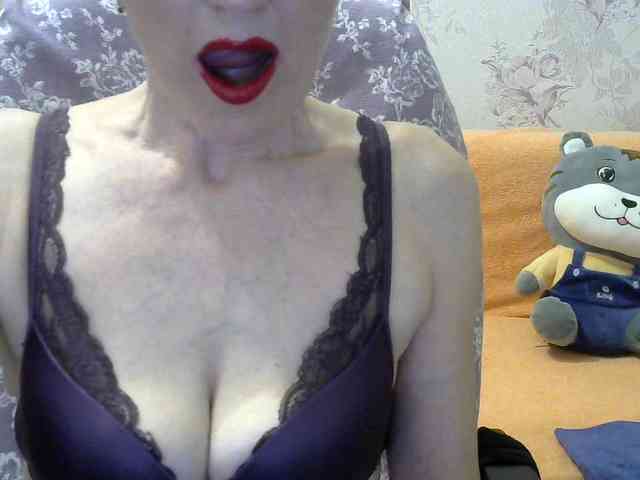 Red-Rose-777 webcam