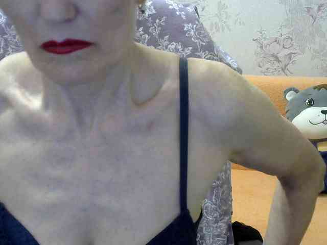 Red-Rose-777 webcam