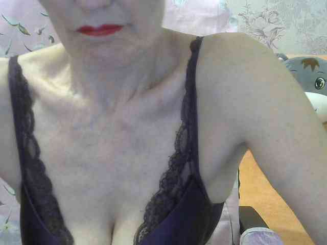 Red-Rose-777 webcam
