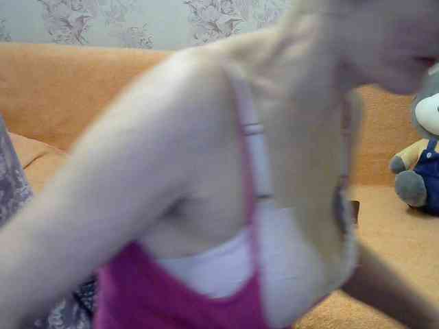 Red-Rose-777 webcam