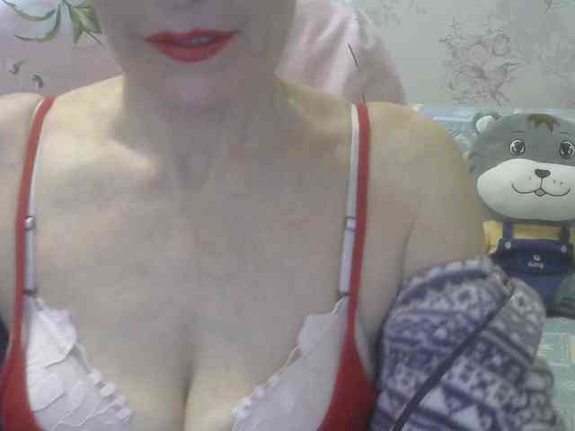 Red-Rose-777 webcam