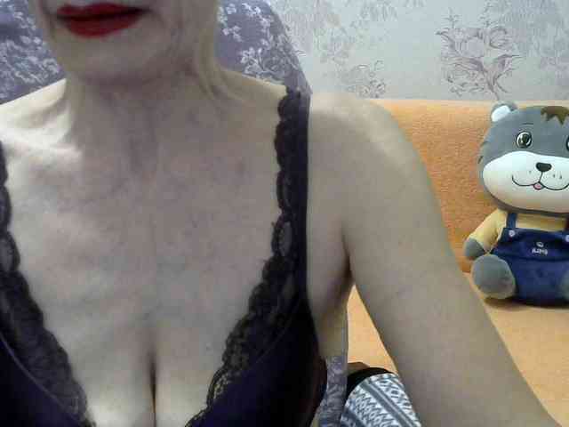 Red-Rose-777 webcam