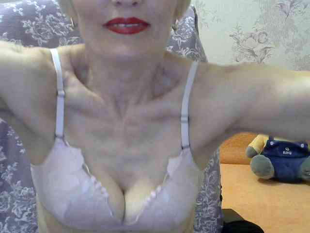 Red-Rose-777 webcam
