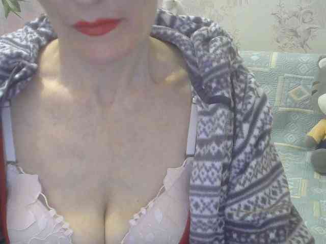 Red-Rose-777 webcam