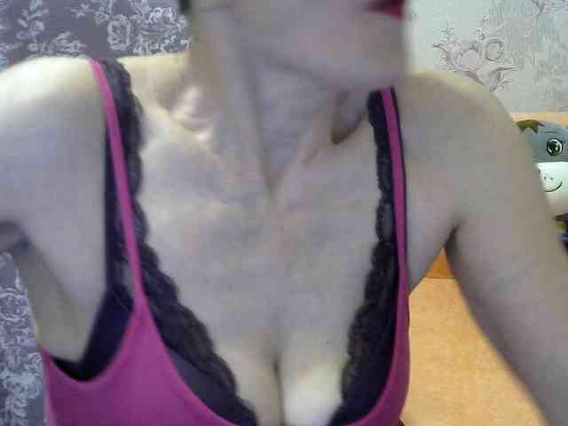 Red-Rose-777 webcam