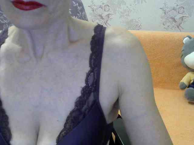 Red-Rose-777 webcam