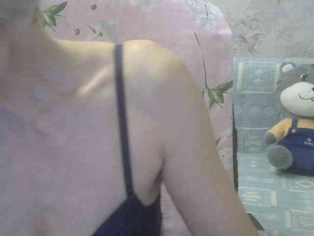 Red-Rose-777 webcam