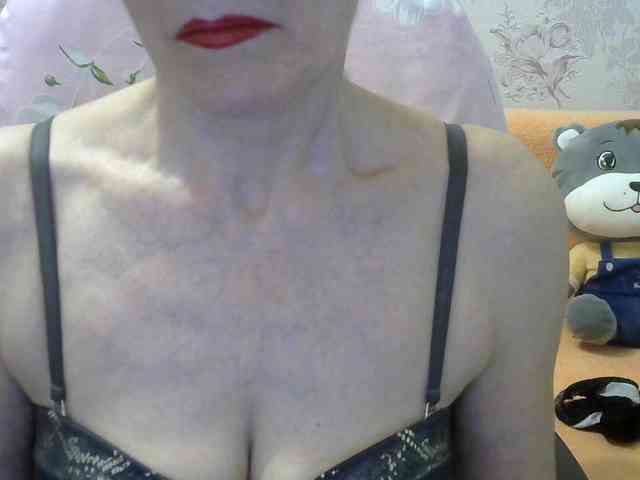 Red-Rose-777 webcam