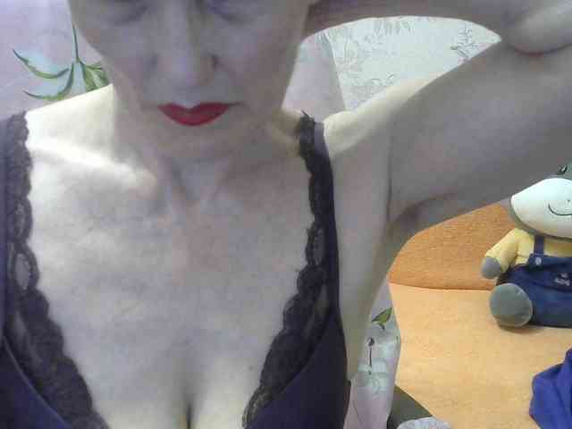 Red-Rose-777 webcam