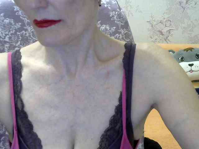 Red-Rose-777 webcam