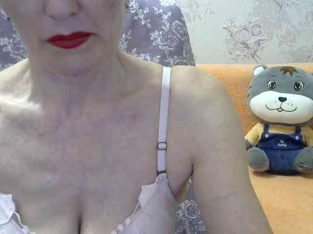 Red-Rose-777 webcam