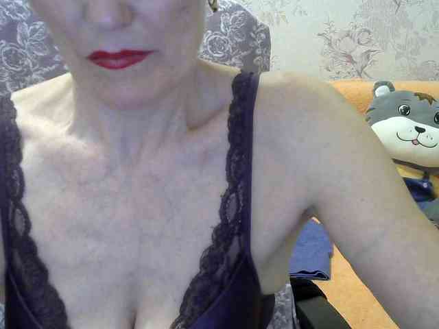 Red-Rose-777 webcam