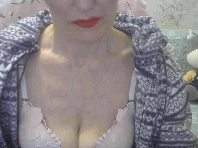 Red-Rose-777 webcam