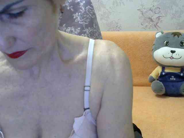 Red-Rose-777 webcam