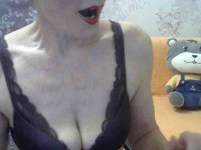 Red-Rose-777 webcam