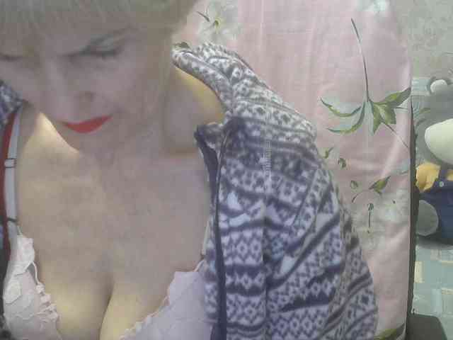 Red-Rose-777 webcam