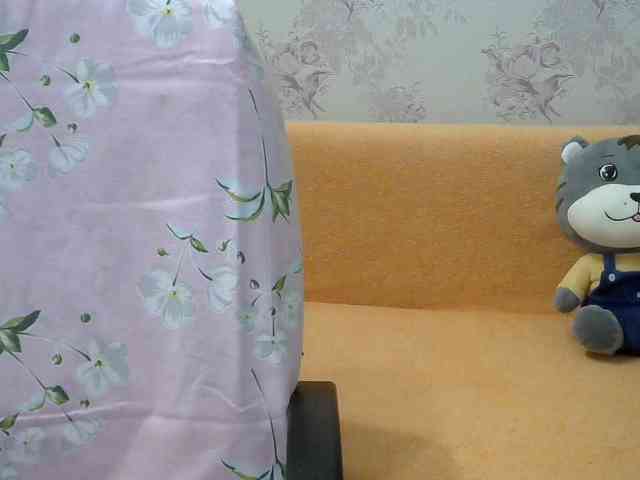 Red-Rose-777 webcam