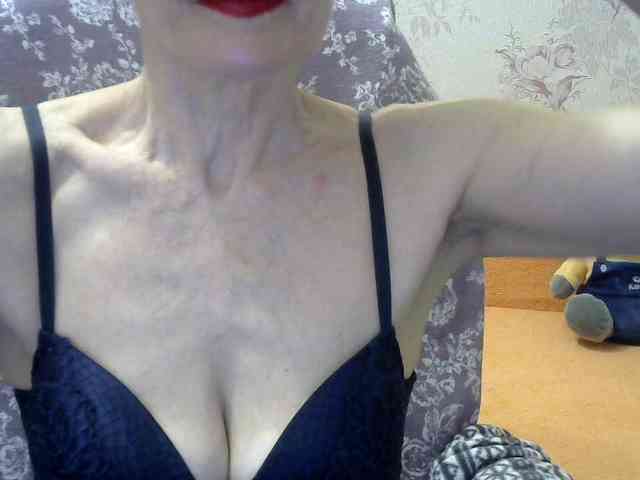 Red-Rose-777 webcam