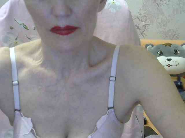 Red-Rose-777 webcam