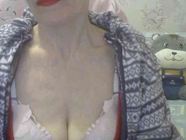 Red-Rose-777 webcam