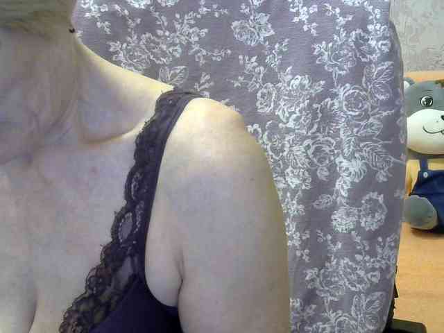 Red-Rose-777 webcam