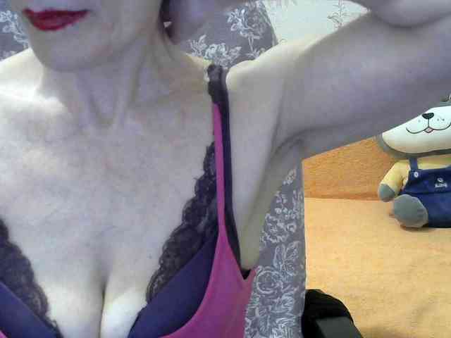 Red-Rose-777 webcam