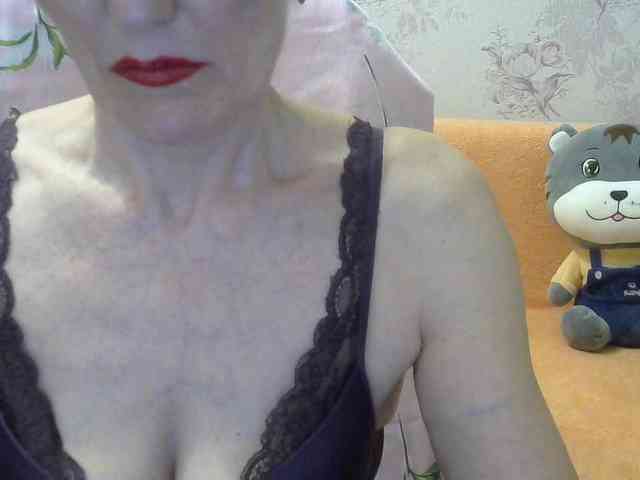 Red-Rose-777 webcam