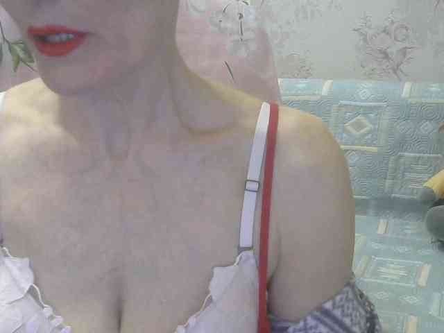 Red-Rose-777 webcam
