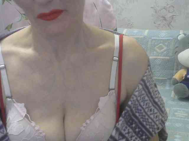 Red-Rose-777 webcam