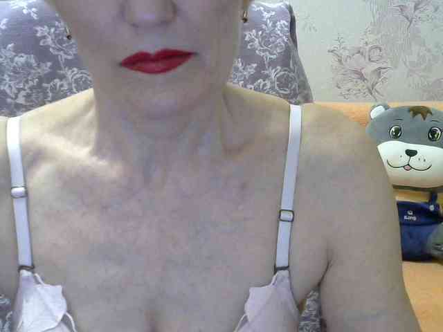 Red-Rose-777 webcam