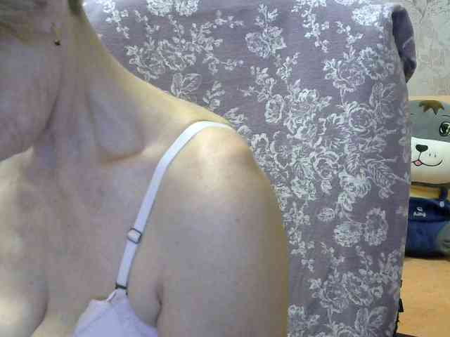 Red-Rose-777 webcam