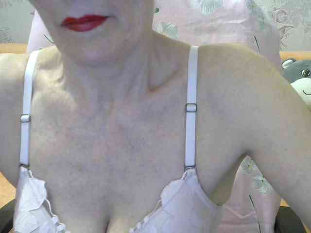Red-Rose-777 webcam