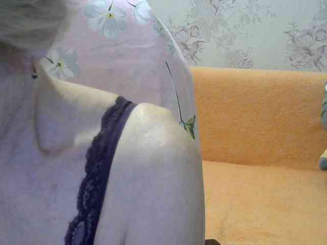 Red-Rose-777 webcam