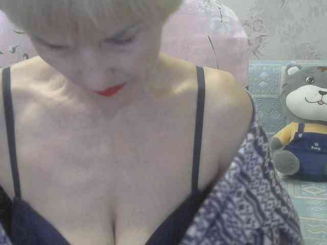 Red-Rose-777 webcam