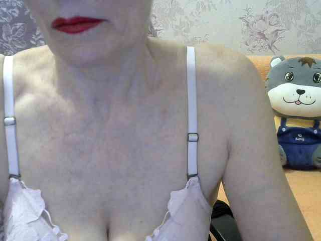 Red-Rose-777 webcam