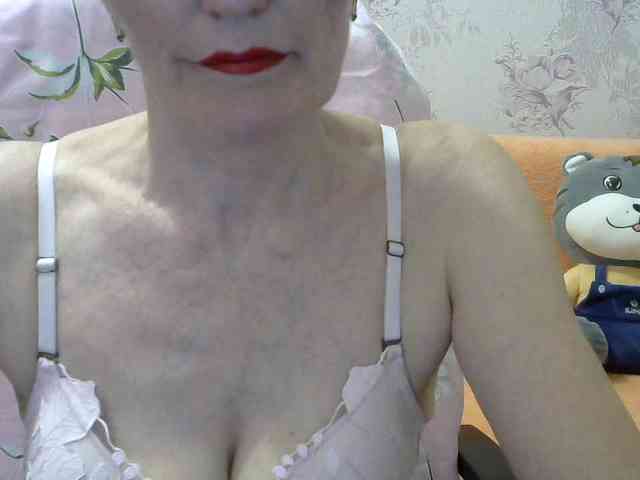 Red-Rose-777 webcam