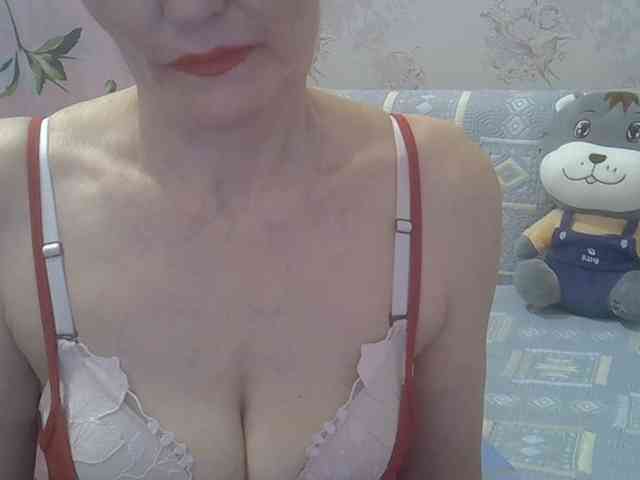 Red-Rose-777 webcam