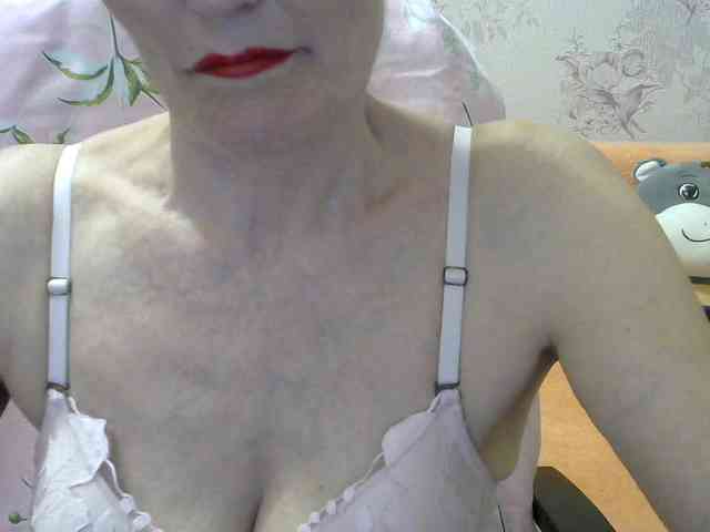 Red-Rose-777 webcam