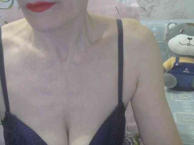 Red-Rose-777 webcam