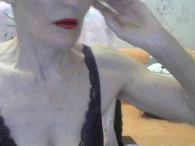 Red-Rose-777 webcam
