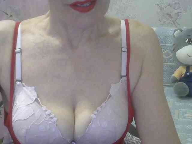 Red-Rose-777 webcam