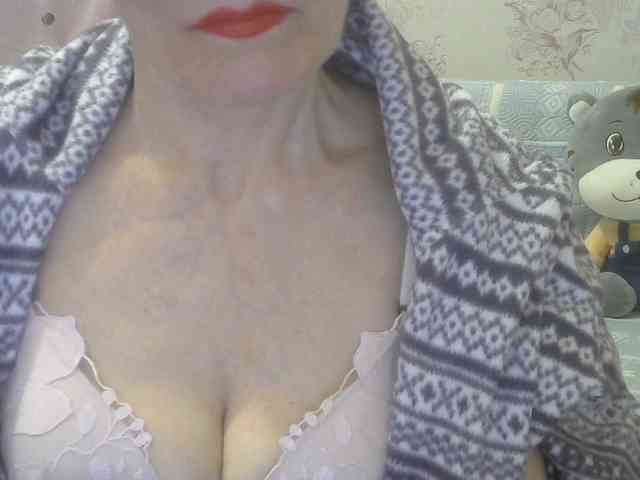 Red-Rose-777 webcam