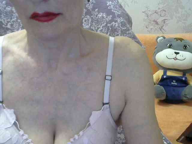 Red-Rose-777 webcam