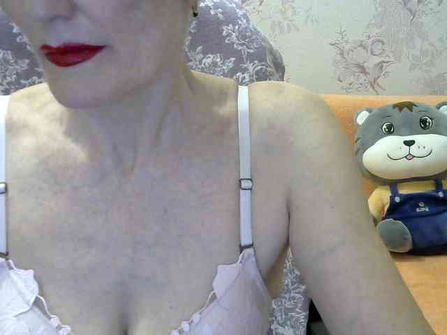 Red-Rose-777 webcam