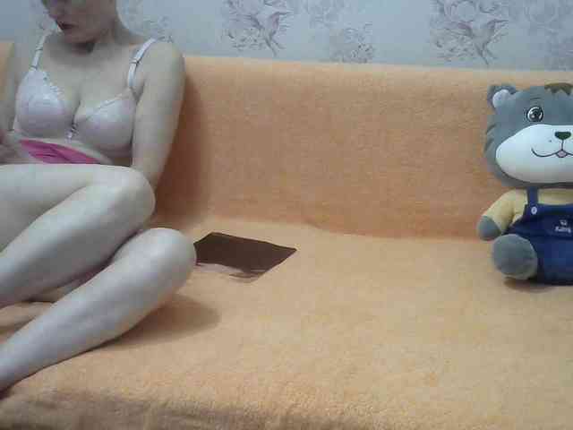 Red-Rose-777 webcam
