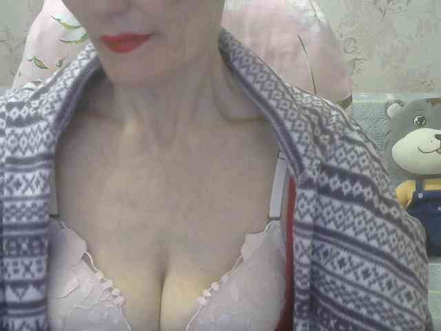 Red-Rose-777 webcam