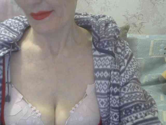 Red-Rose-777 webcam
