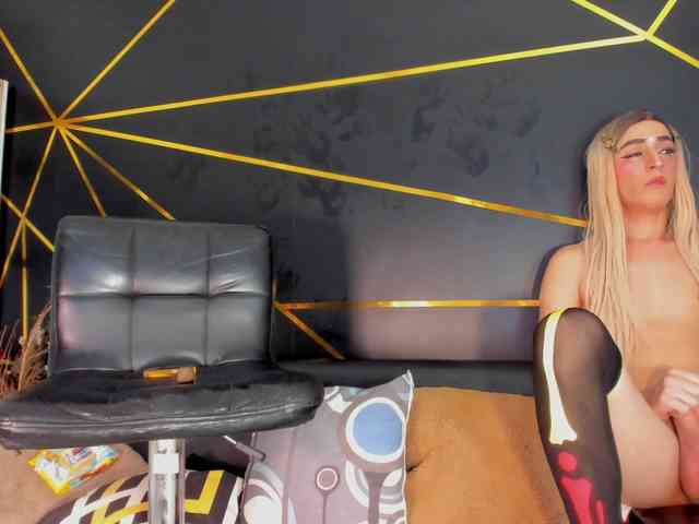 MystiqueTs Live Webcam on BongaCams