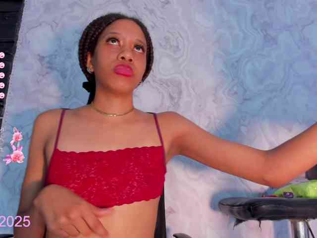 MystiqueTs Live Webcam on BongaCams